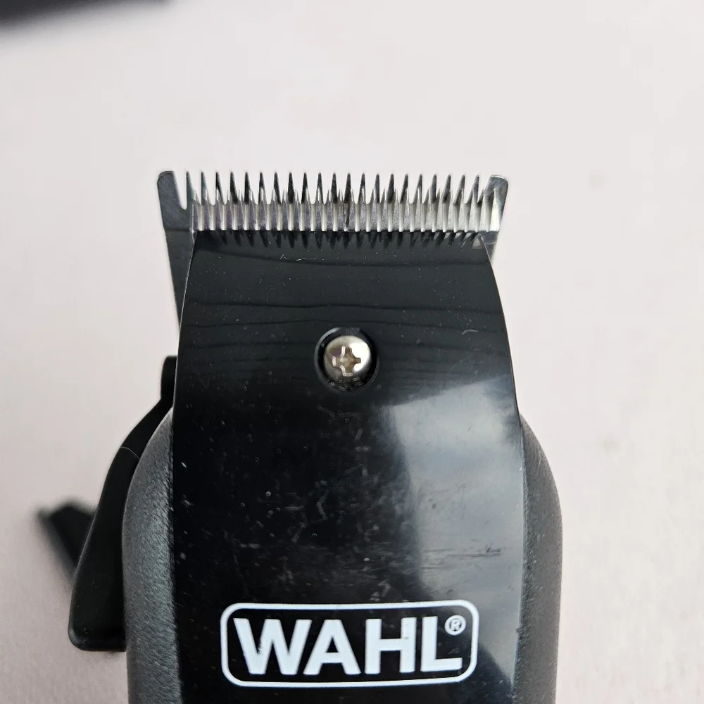 Wahl Adjustable Pet Clippers Electric Handheld PCMC W/ Case Guards Black Corded